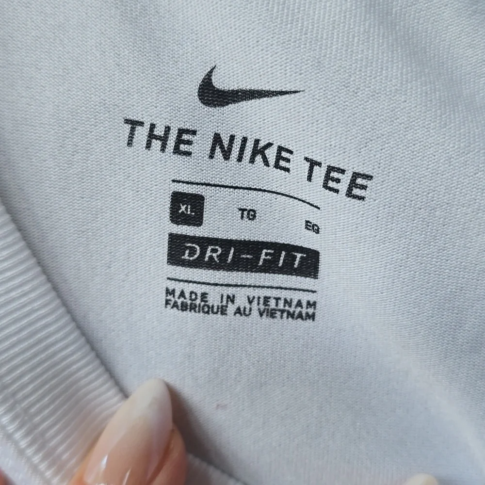Nike 100% dri